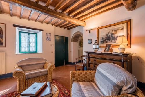 Casole D'elsa Villa Sleeps 24 Pool Wifi