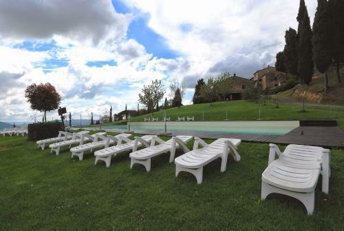 Il Castagno D'andrea Apartment Sleeps 4 Pool