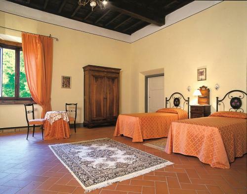 Il Castagno D'andrea Villa Sleeps 16 Pool