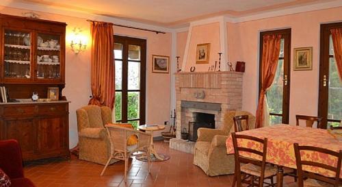 Castelfiorentino Villa Sleeps 10 Pool Wifi