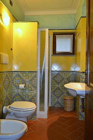 Castelfiorentino Villa Sleeps 10 Pool Wifi
