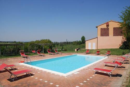 Castelfiorentino Villa Sleeps 6 Pool