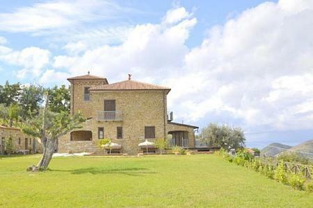 Castellabate Villa Sleeps 6