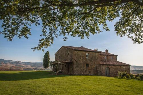 Castiglioncello Del Trinoro Villa Sleeps 12 T762720
