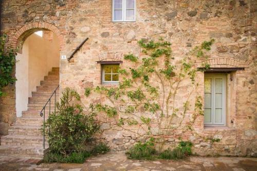 Castiglioncello Del Trinoro Villa Sleeps 12 T762720