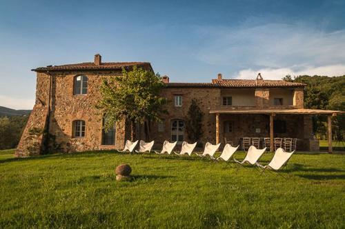 Castiglioncello Del Trinoro Villa Sleeps 12 T762720
