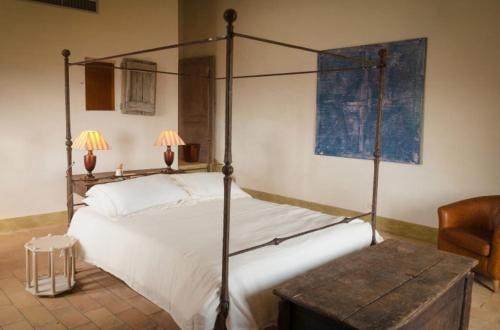 Castiglioncello Del Trinoro Villa Sleeps 12 T762720