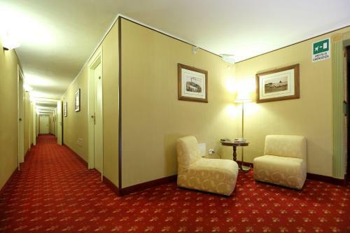 Hostal Catania Centro Rooms