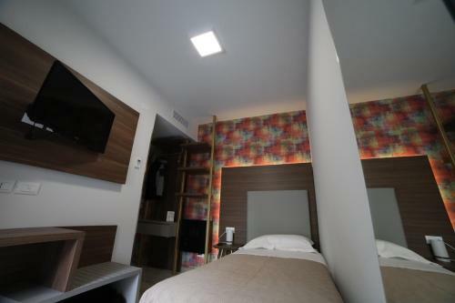 8room Hotel