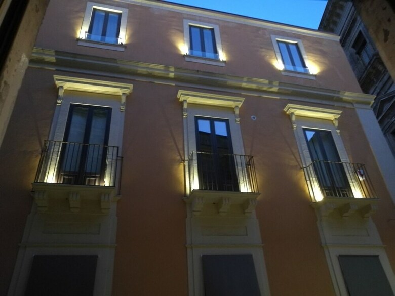 Hostal Preluna Central Palace