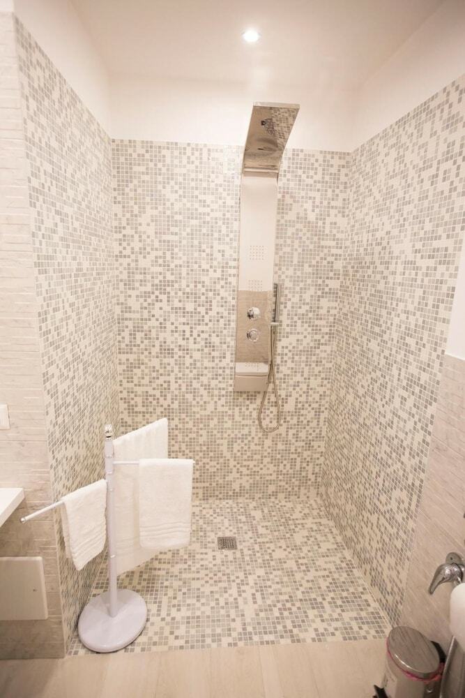 Hostal Preluna Central Palace