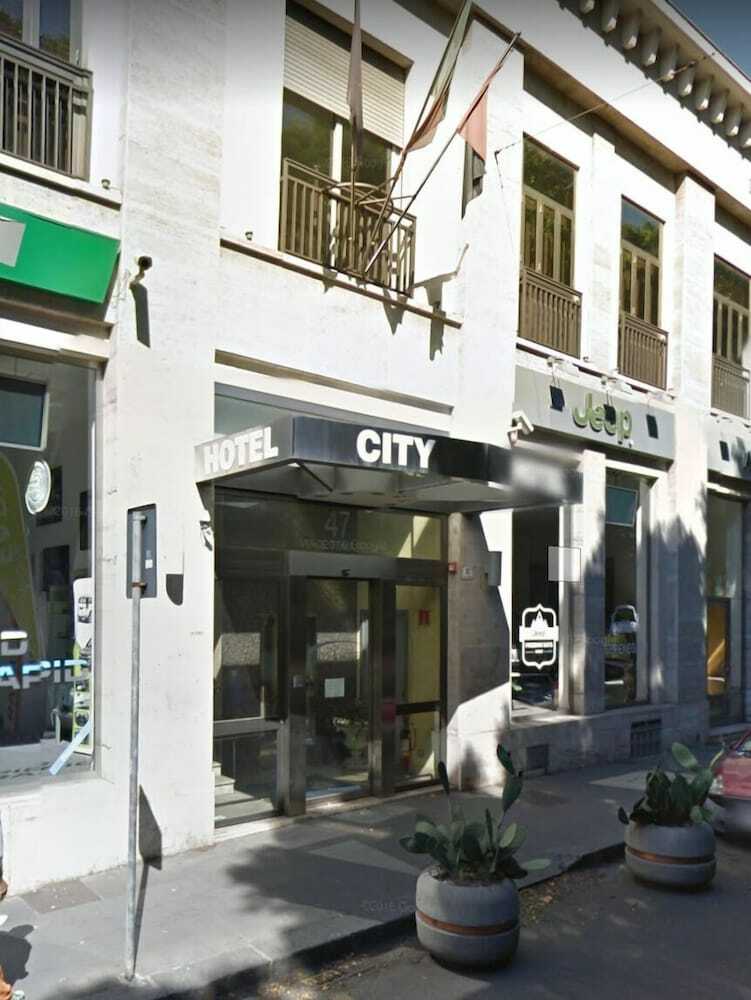 Hostal City Hall