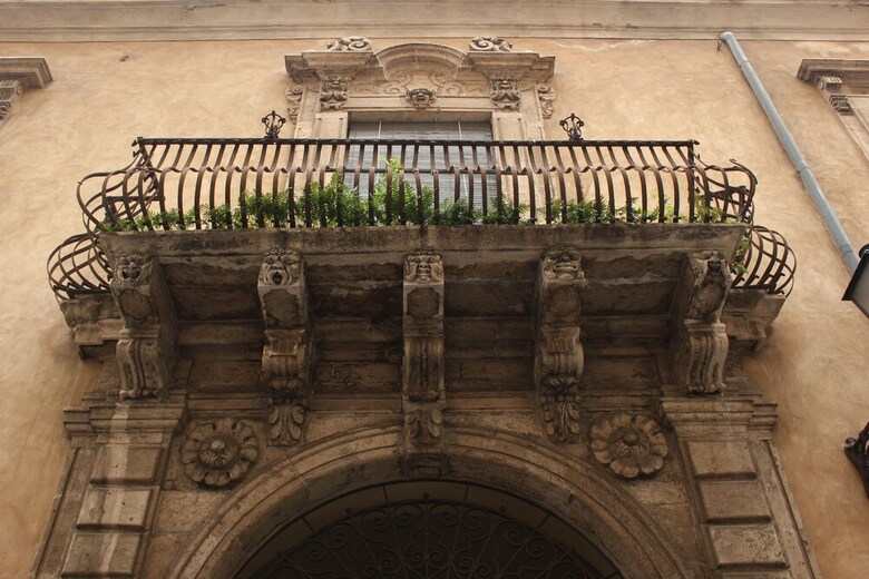 Palazzo Marletta - House Hotel