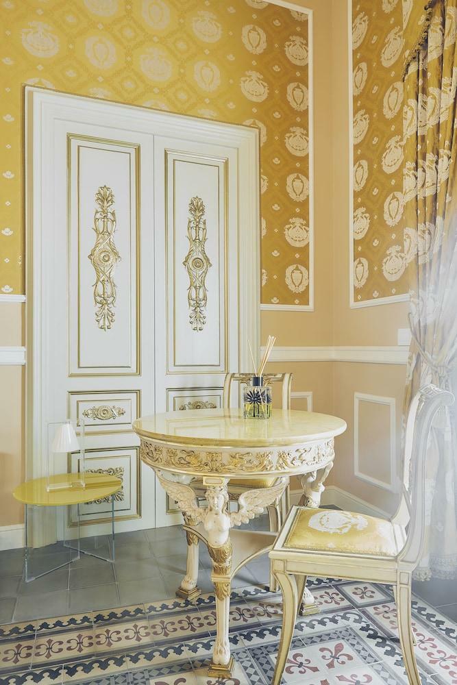 Palazzo Marletta - House Hotel