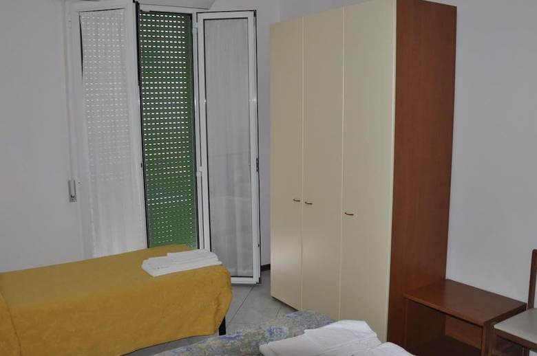 Hotel Albergo Larenzia