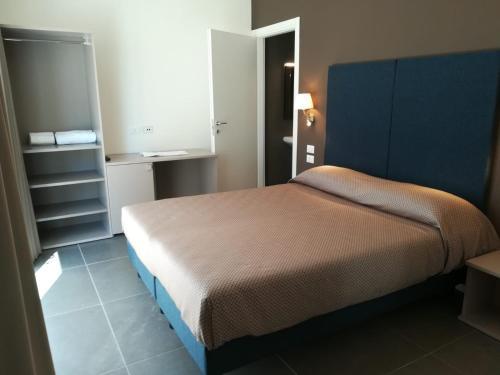 Hostal Garda Guest House