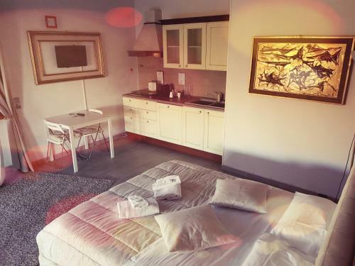Hostal Vitti's Home Lake