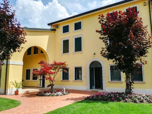 Hostal Villa Montenero