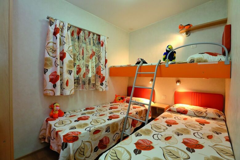 Village Camping Joker