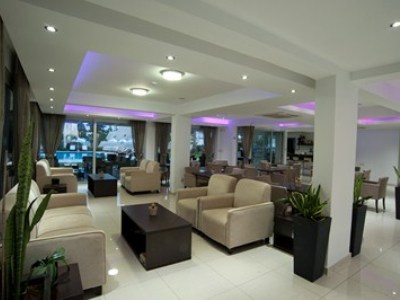 Aparthotel Frixos Suites
