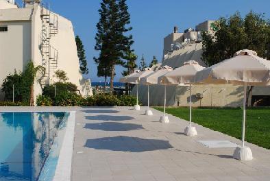 Aparthotel Frixos Suites