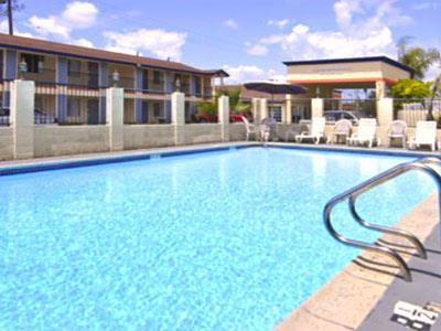 Hotel Howard Johnson Inn And Suite