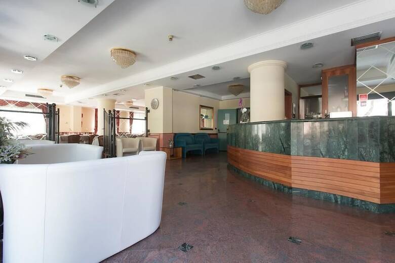 Hotel Zeus