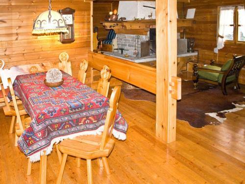 Chalet Tradizionale Con Giardino