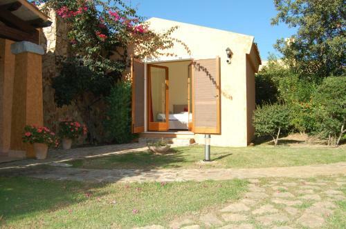 Villa Baia Di Chia