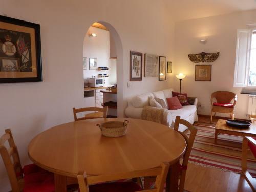 Garden Lodge