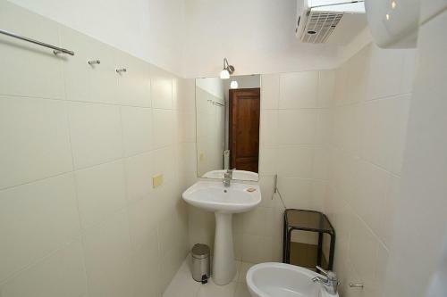 Chiusi Villa Sleeps 5 Pool Wifi