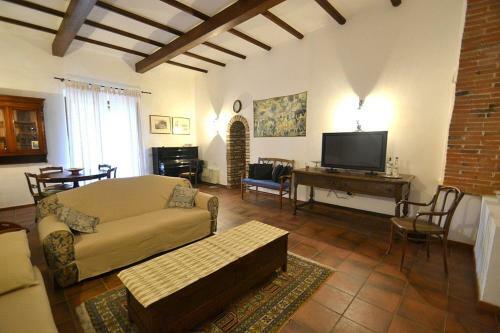 Chiusi Villa Sleeps 5 Pool Wifi