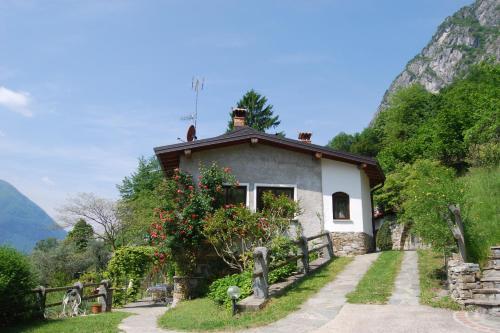 Cima Villa Sleeps 10 Pool