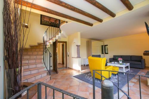 Cima Villa Sleeps 10 Pool