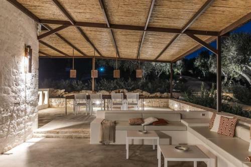 Cisternino Villa Sleeps 7 Pool Air Con Wifi