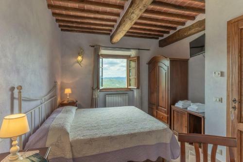 Civitella In Val Di Chiana Villa Sleeps 10 Pool