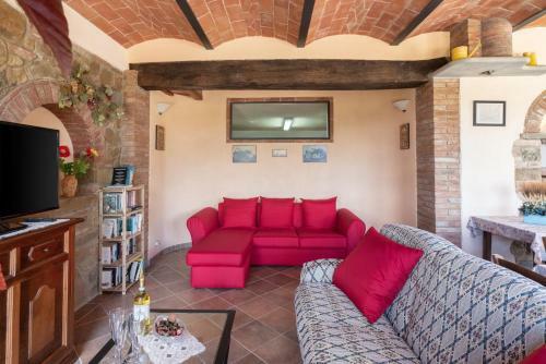 Civitella In Val Di Chiana Villa Sleeps 10 Pool