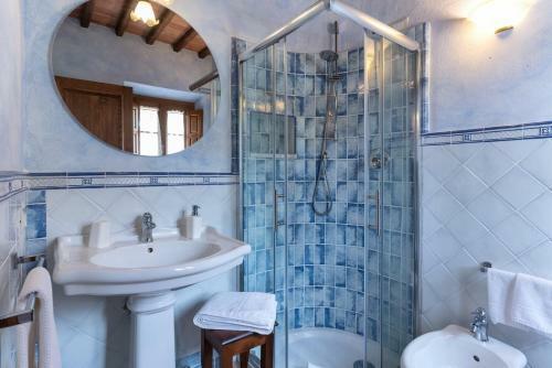 Civitella In Val Di Chiana Villa Sleeps 10 Pool