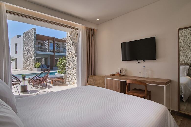 Sunset Hotel