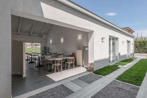 Hostal Garda Guest House