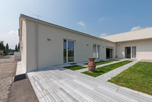 Hostal Garda Guest House