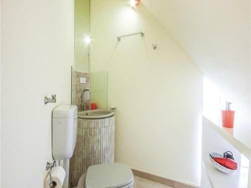 Four-bedroom Holiday Home In Vittoria (rg)