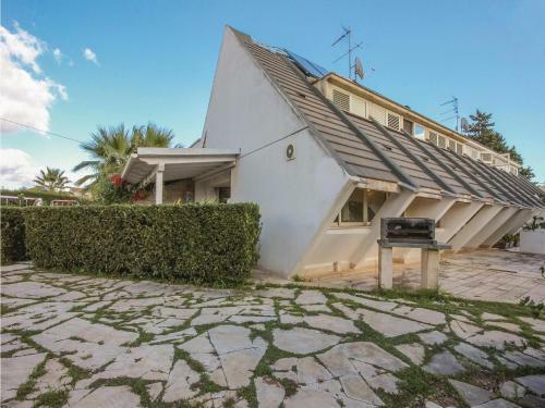 Four-bedroom Holiday Home In Vittoria (rg)