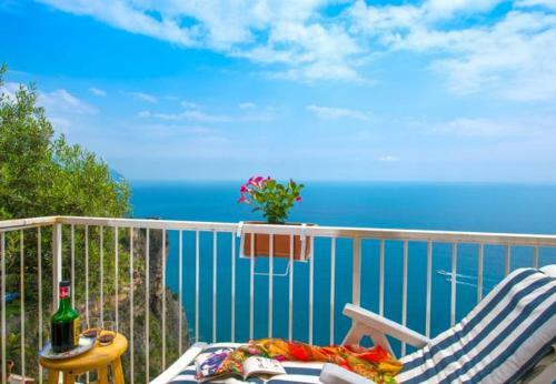 Conca Dei Marini Apartment Sleeps 4 T721562