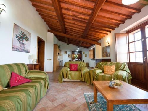 Gosparini Villa Sleeps 10 Pool Wifi