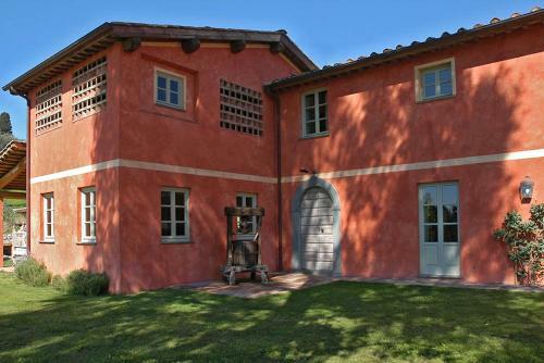 Piano Di Conca Villa Sleeps 10 Pool Air Con T763289
