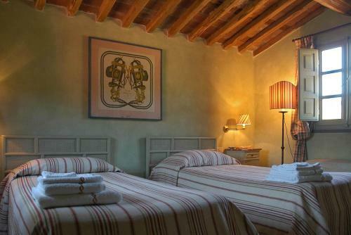 Piano Di Conca Villa Sleeps 10 Pool Air Con T763289