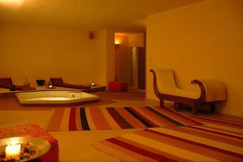 Piano Di Conca Villa Sleeps 10 Pool Air Con T763289