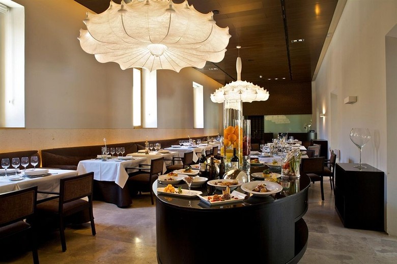 Hotel Parador de Alcal� de Henares