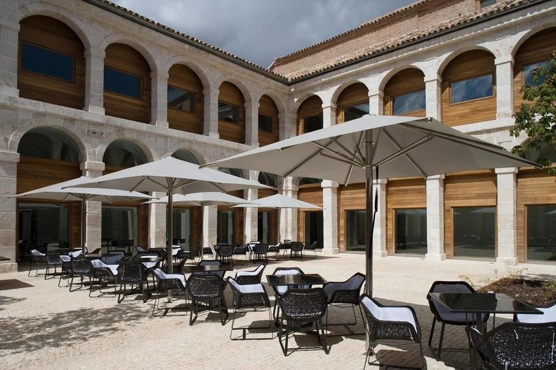 Hotel Parador de Alcal� de Henares